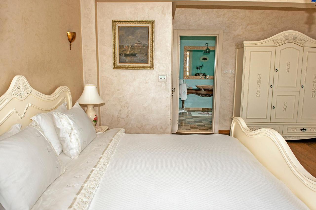 Swan Lake Hotel - Adult Only Selimiye  Esterno foto