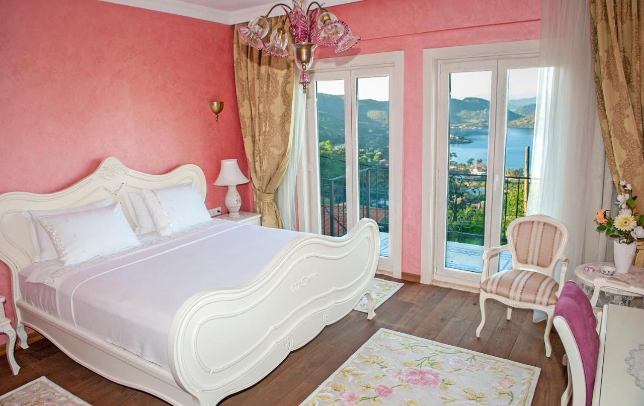 Swan Lake Hotel - Adult Only Selimiye  Esterno foto