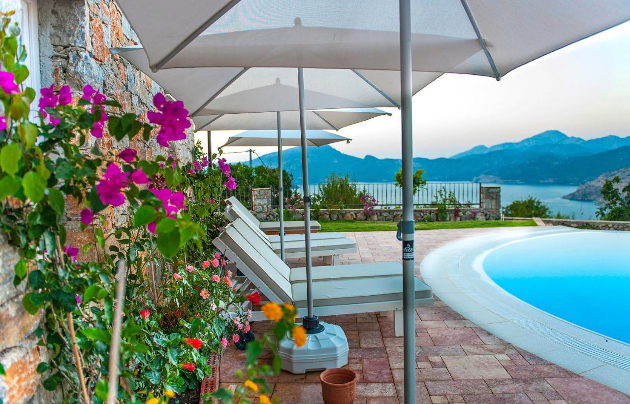 Swan Lake Hotel - Adult Only Selimiye  Esterno foto