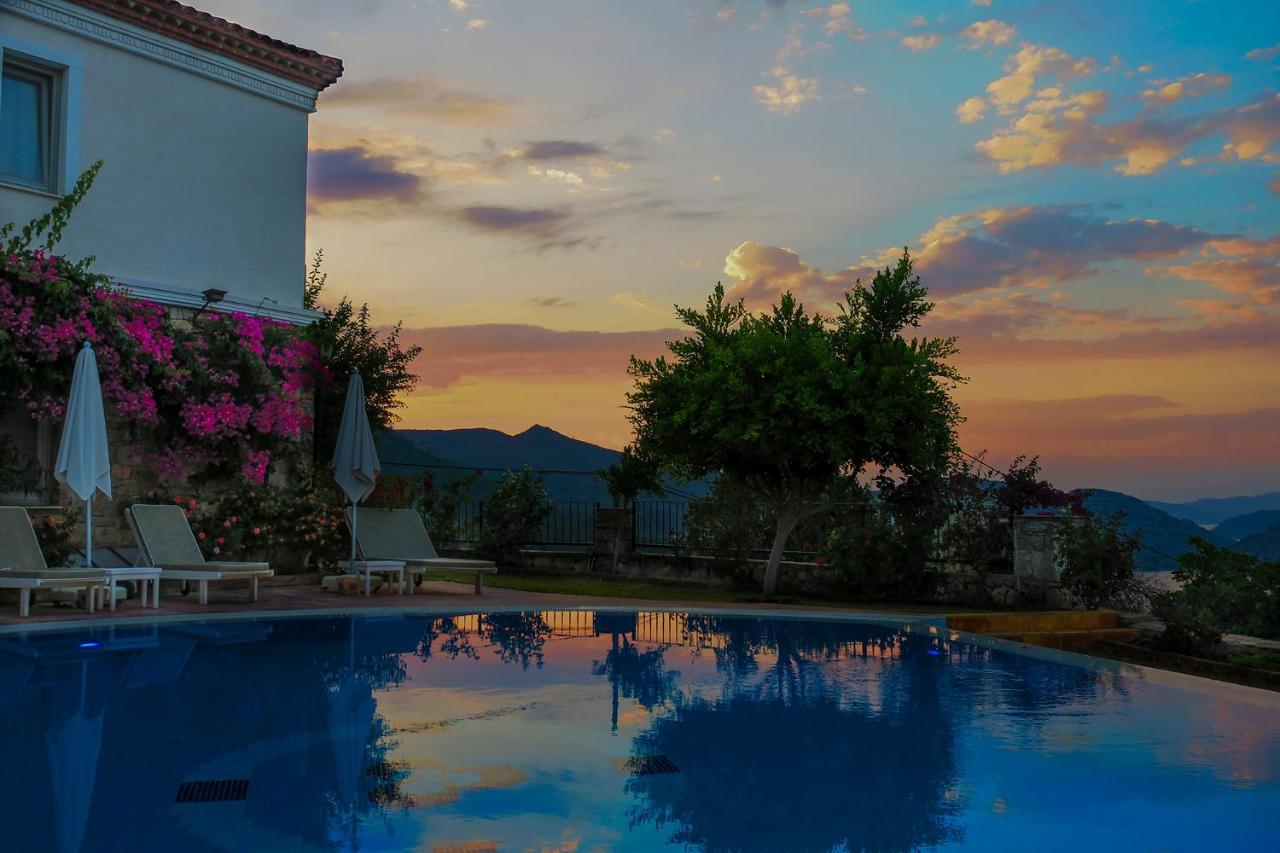 Swan Lake Hotel - Adult Only Selimiye  Esterno foto