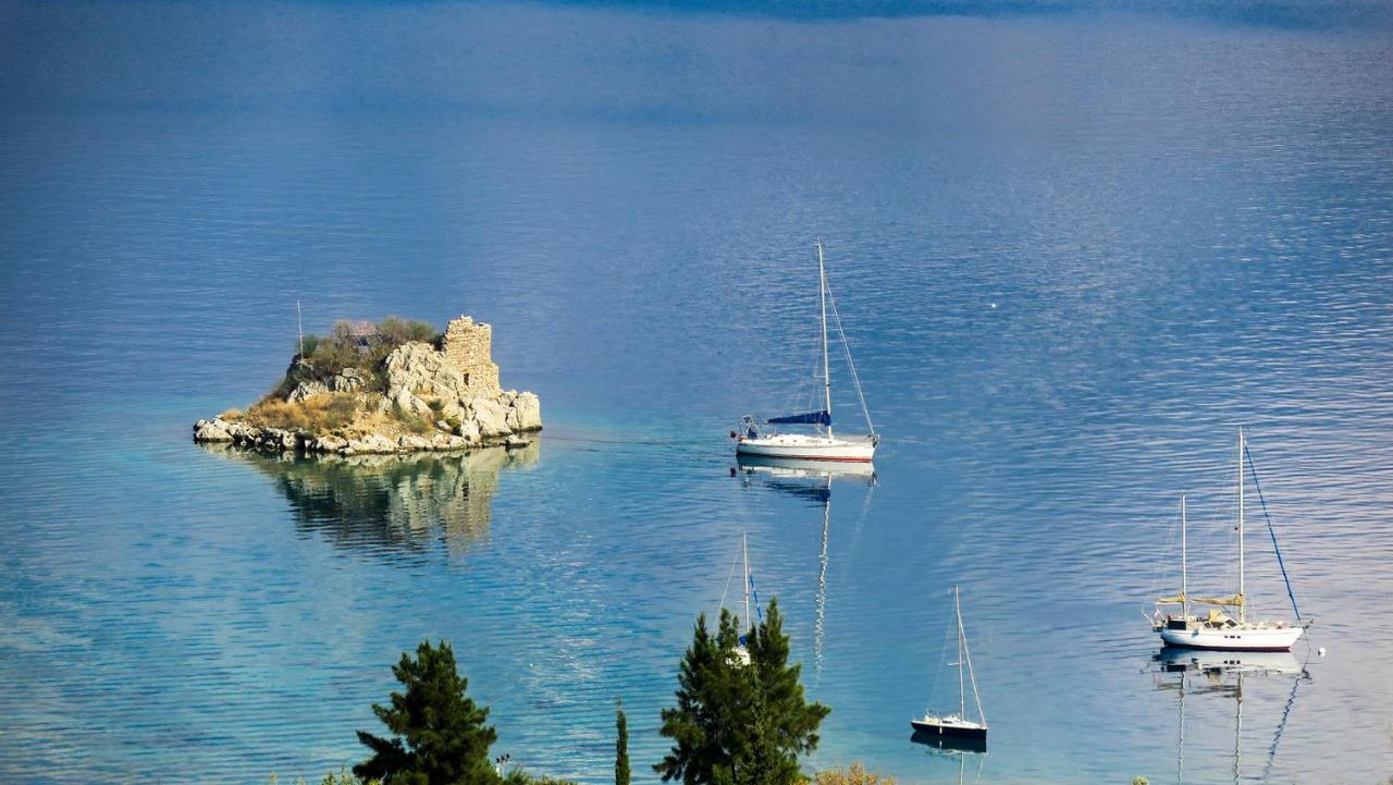 Swan Lake Hotel - Adult Only Selimiye  Esterno foto