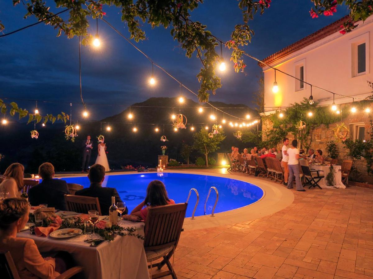 Swan Lake Hotel - Adult Only Selimiye  Esterno foto